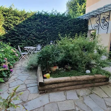 Casa Del Bosco Daire Busca